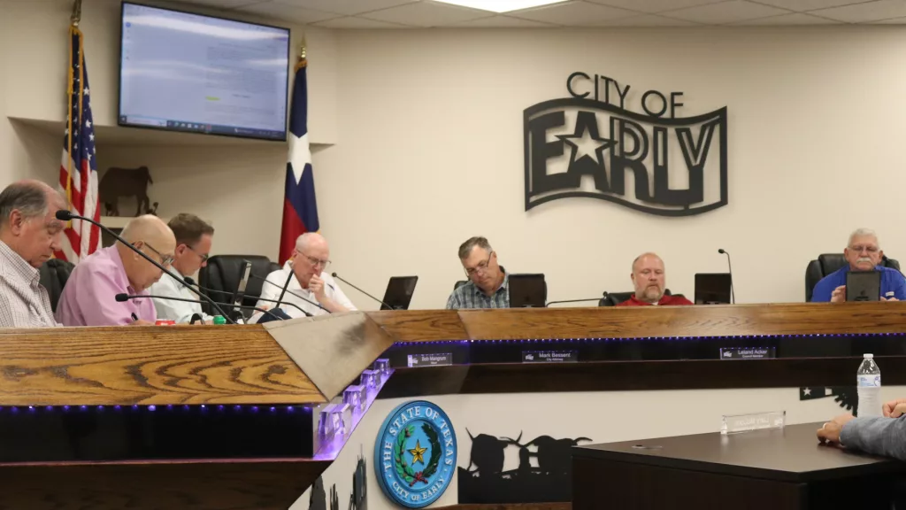 Early City Council approves agreement to develop road, additional 140